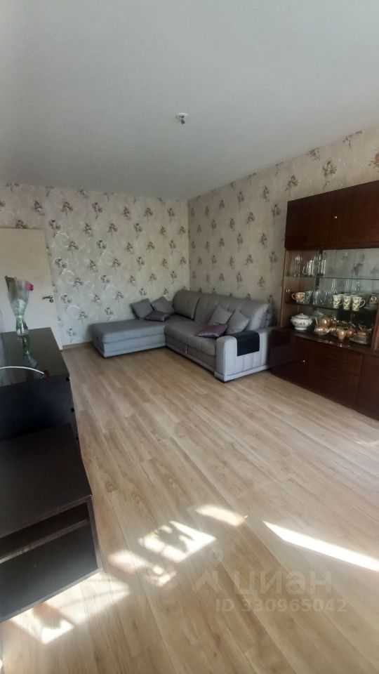 3-комнатная квартира, 74 м² — фотография 2