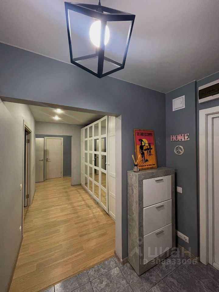 2-комнатная квартира, 70 м² — фотография 3