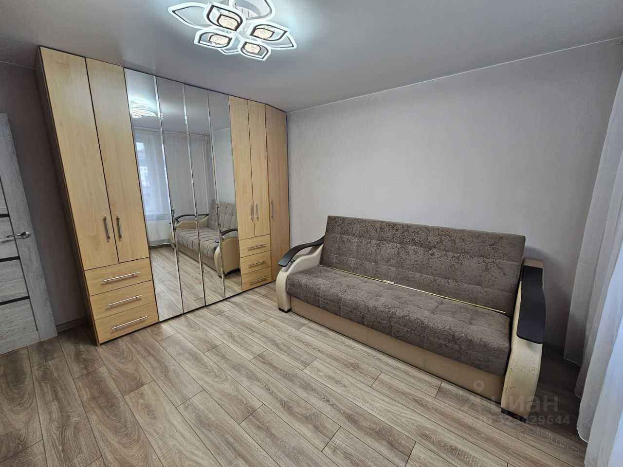 2-комнатная квартира, 37,7 м² — фотография 2