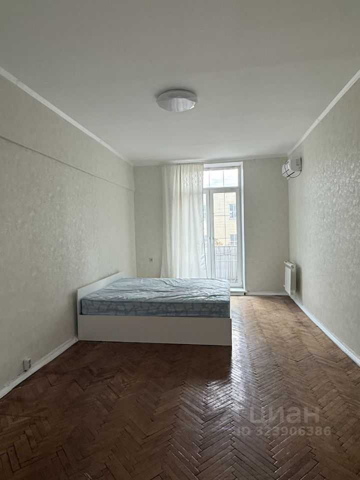 2-комнатная квартира, 74 м² — фотография 3