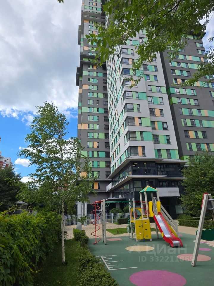 4-комнатная квартира, 133 м² — фотография 3