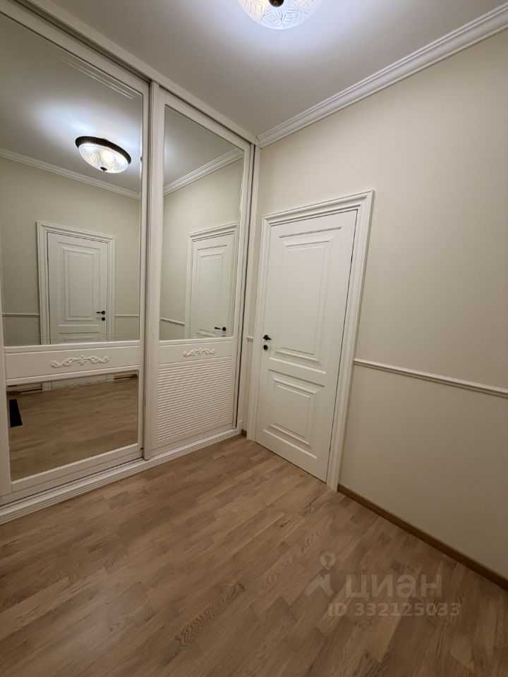 1-комнатная квартира, 55 м² — фотография 2