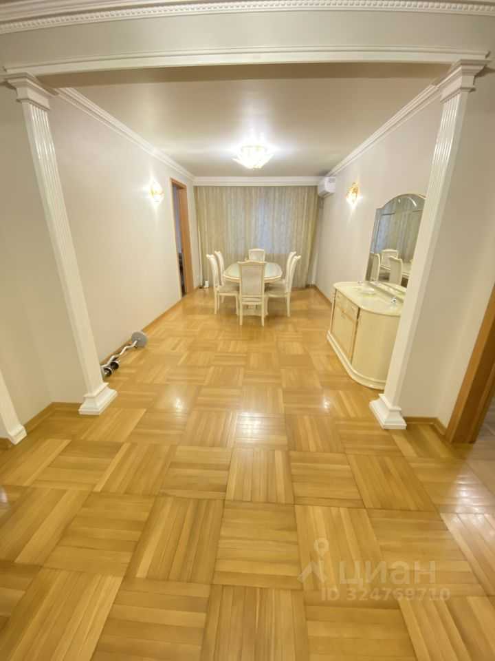 5-комнатная квартира, 150 м²