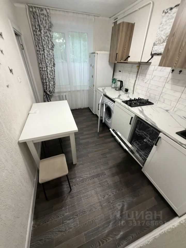 2-комнатная квартира, 40 м² — фотография 3