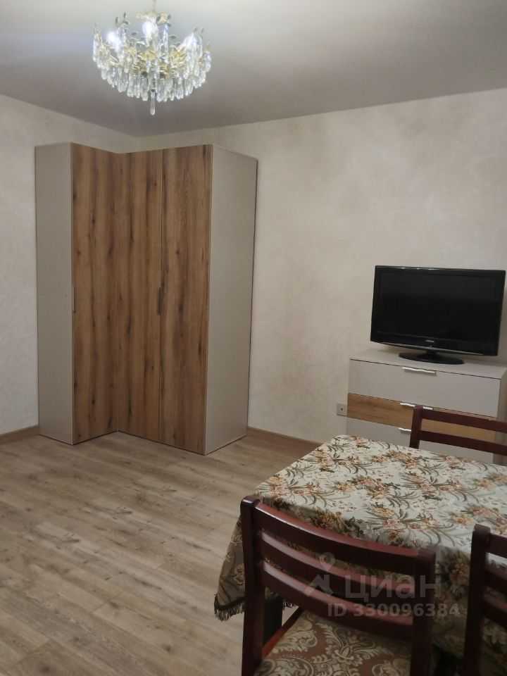 2-комнатная квартира, 56 м² — фотография 3