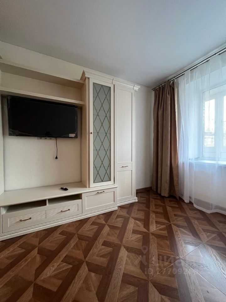 1-комнатная квартира, 42 м² — фотография 3