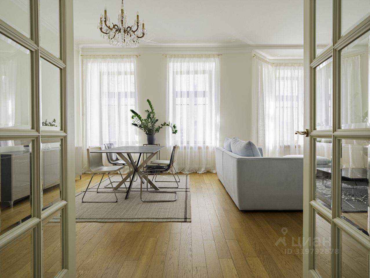 4-комнатная квартира, 145 м²