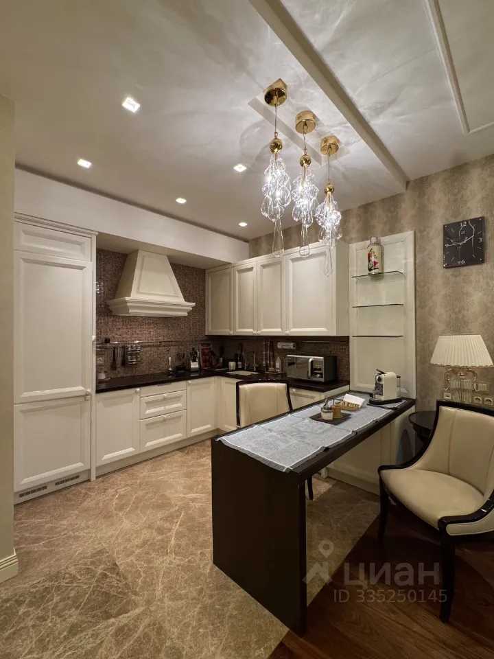1-комнатная квартира, 61 м² — фотография 2