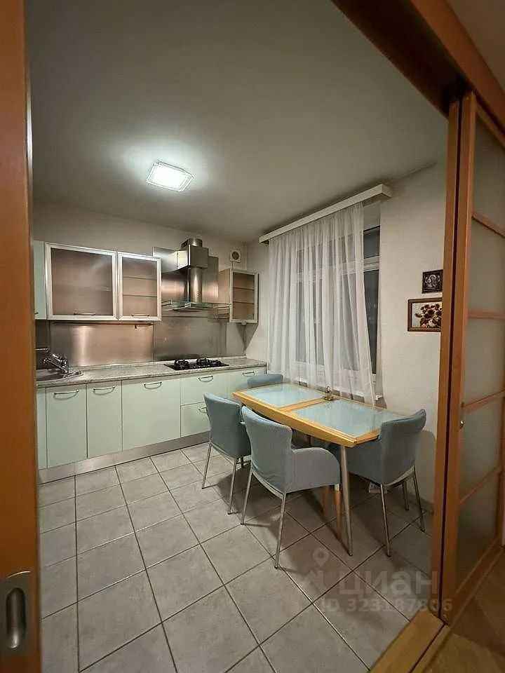 3-комнатная квартира, 82 м² — фотография 2