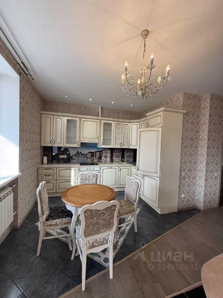 2-комнатная квартира, 81 м² — фотография 2