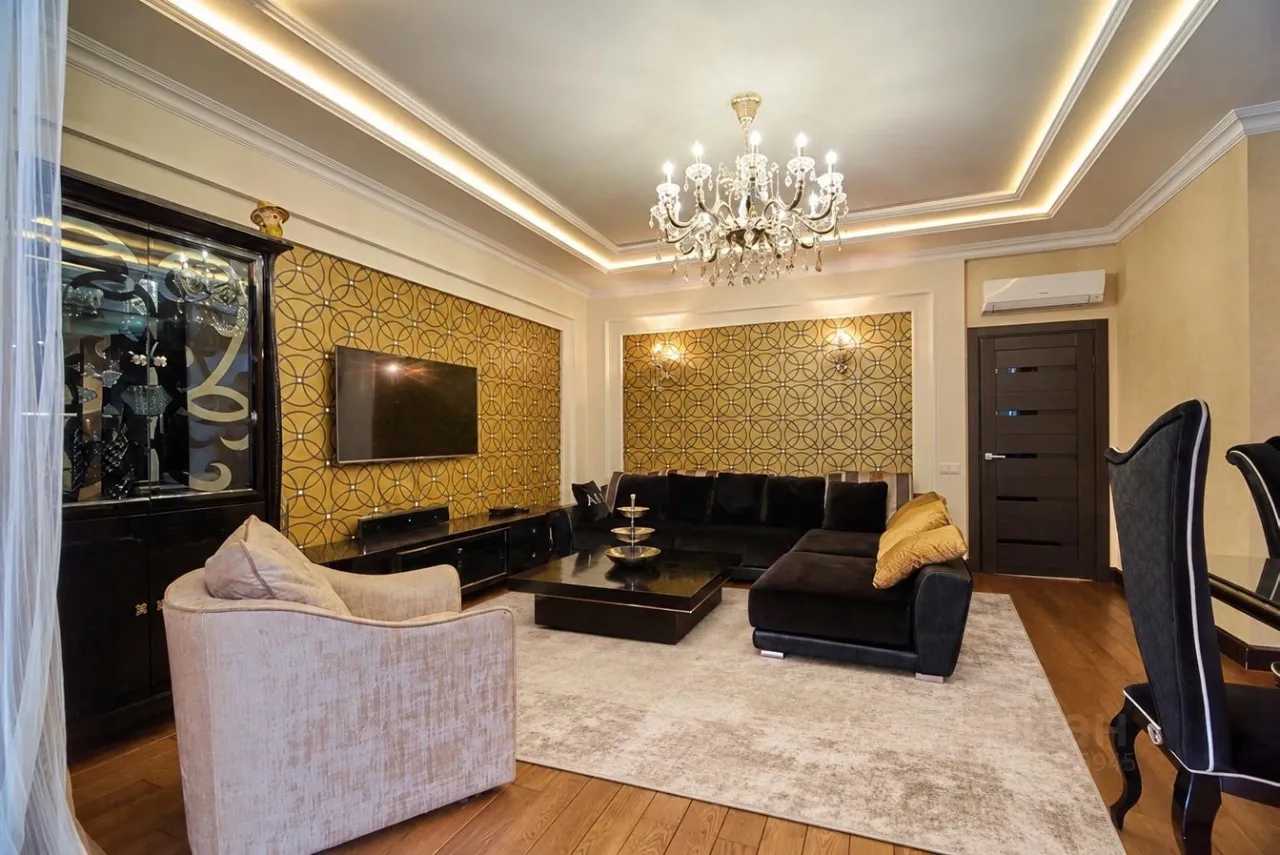 5-комнатная квартира, 160 м²