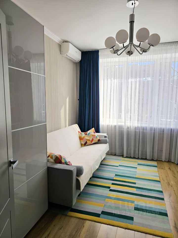 2-комнатная квартира, 55 м² — фотография 2