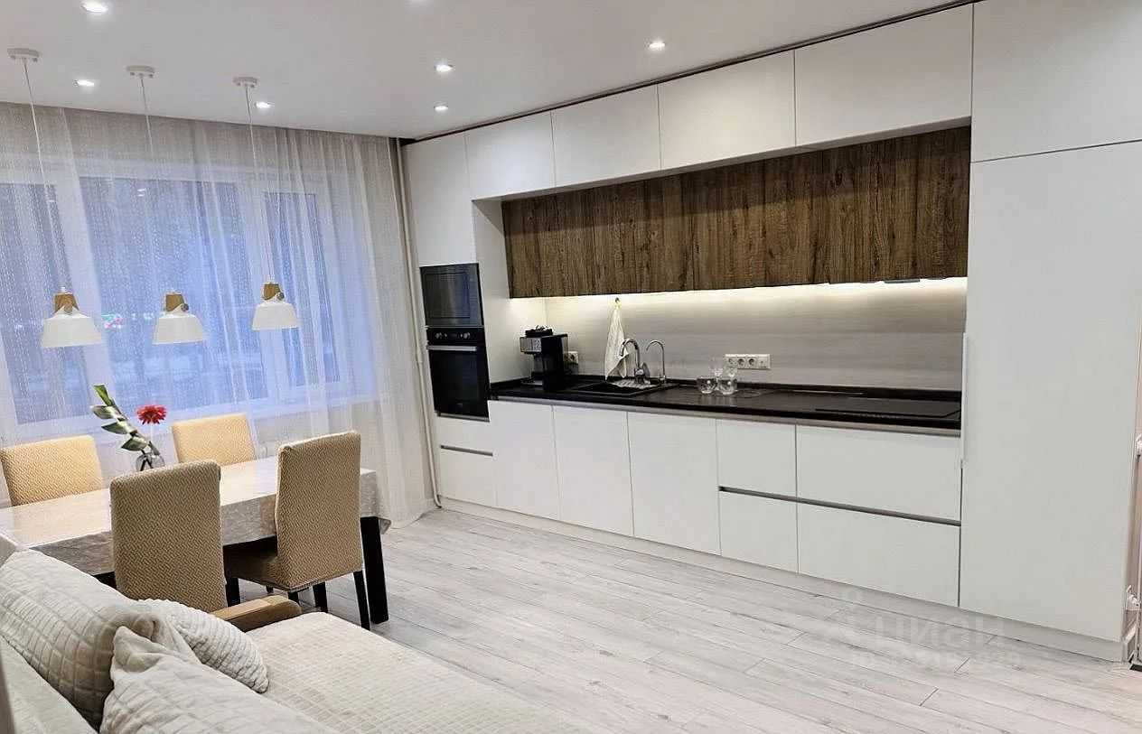 4-комнатная квартира, 90 м²