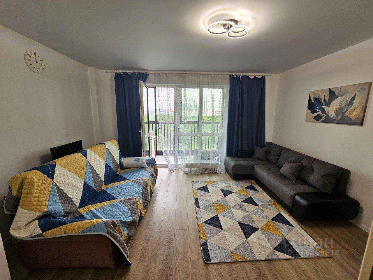 1-комнатная квартира, 42 м² — фотография 2