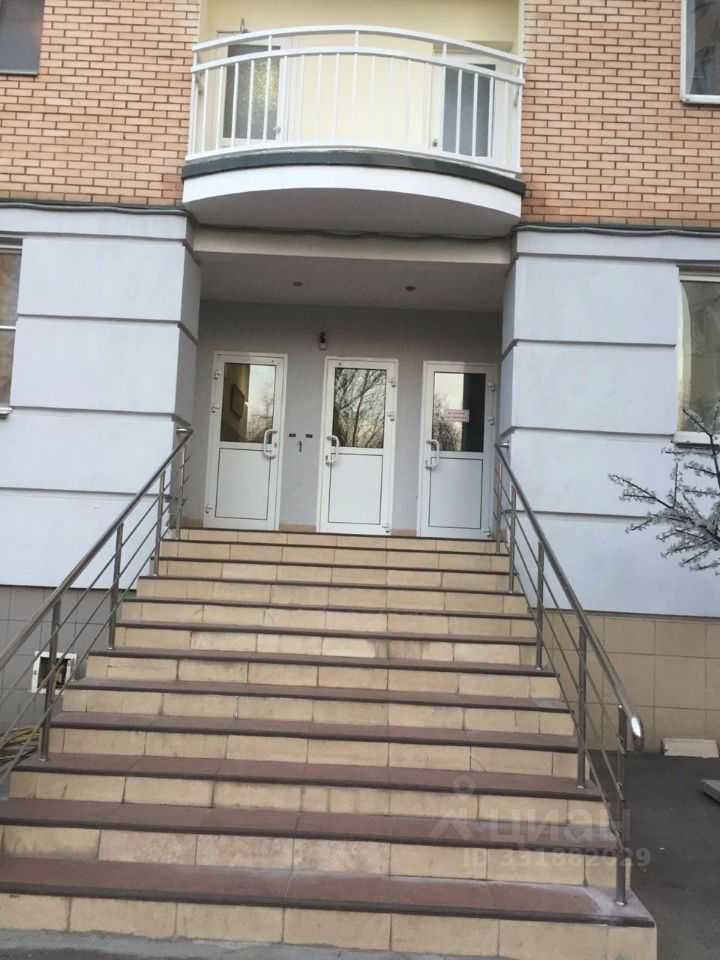 1-комнатная квартира, 50 м² — фотография 2