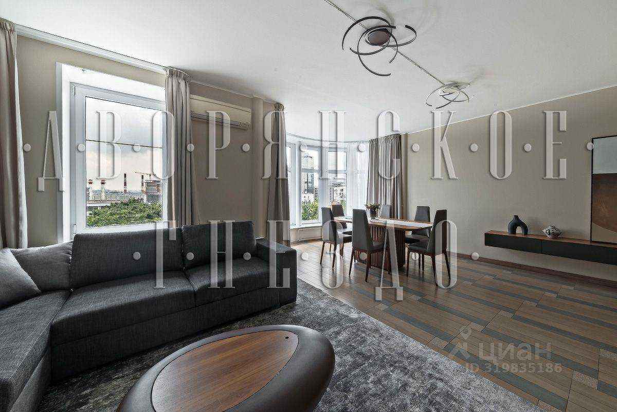 4-комнатная квартира, 157 м² — фотография 2