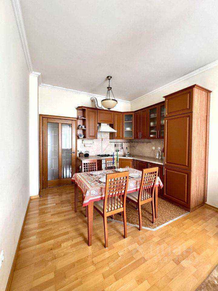 4-комнатная квартира, 90 м² — фотография 2