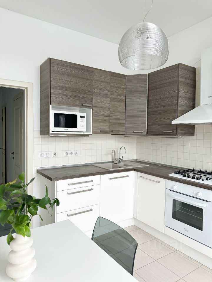 2-комнатная квартира, 62,7 м² — фотография 3