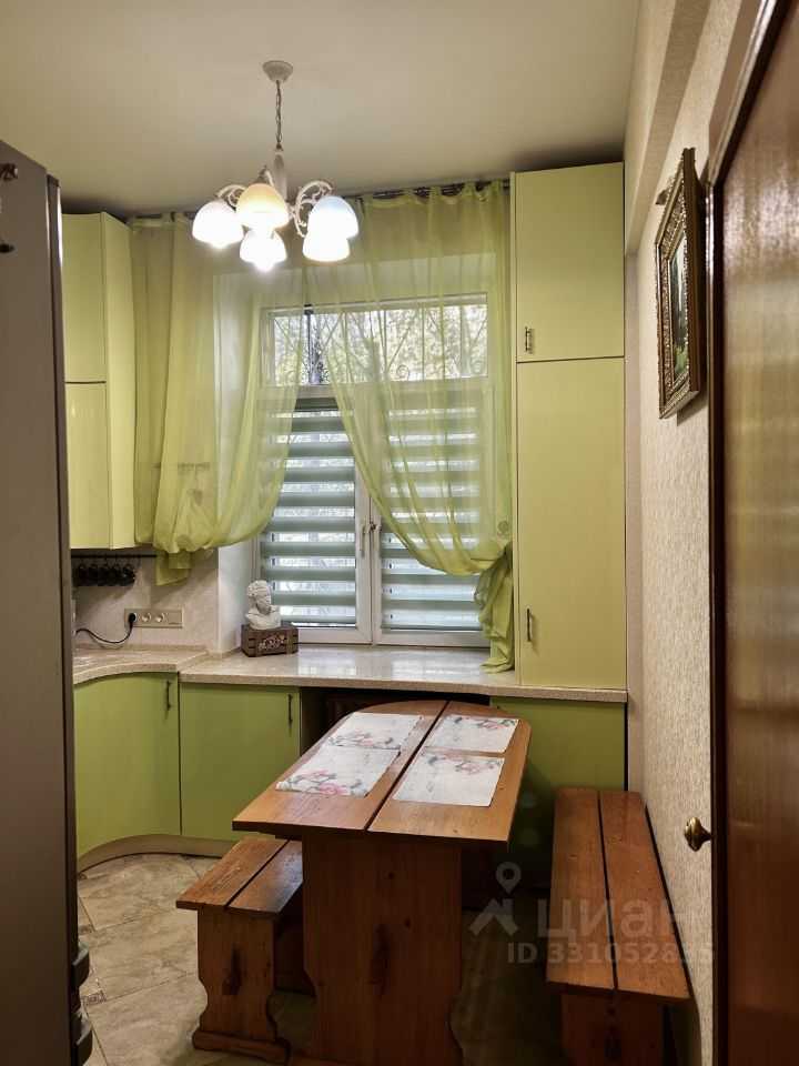 2-комнатная квартира, 56 м² — фотография 3