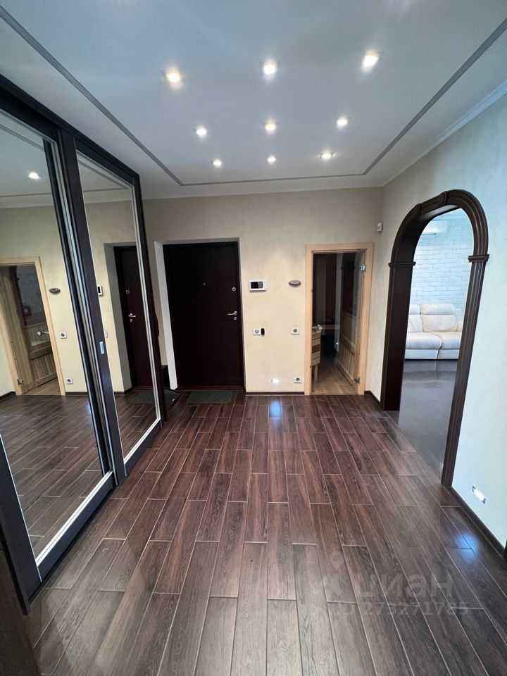 2-комнатная квартира, 80 м² — фотография 2