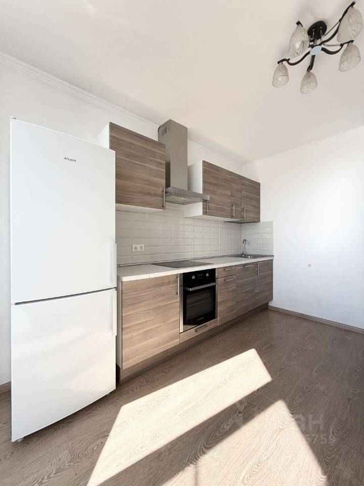 1-комнатная квартира, 46 м² — фотография 3