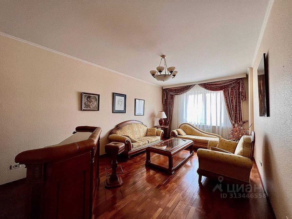 4-комнатная квартира, 165 м²