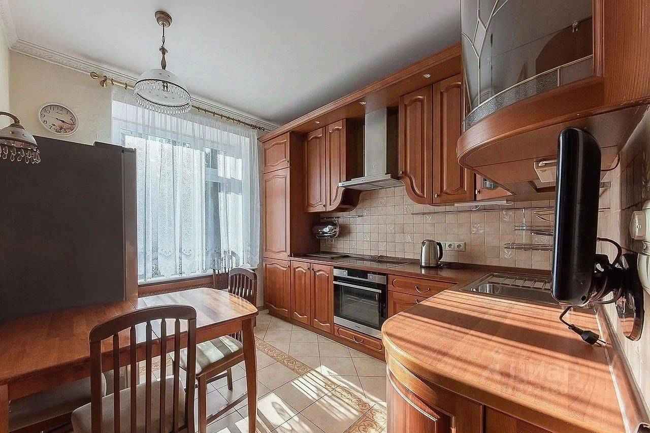 2-комнатная квартира, 75 м² — фотография 2