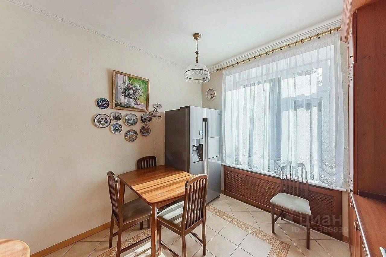 2-комнатная квартира, 75 м² — фотография 3