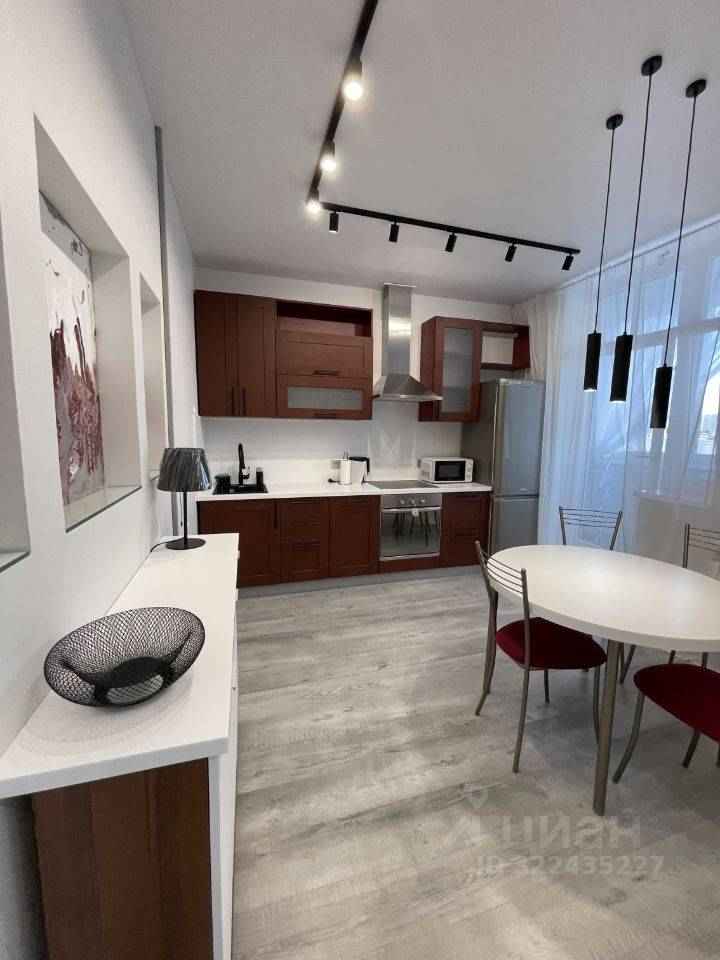 2-комнатная квартира, 83 м²