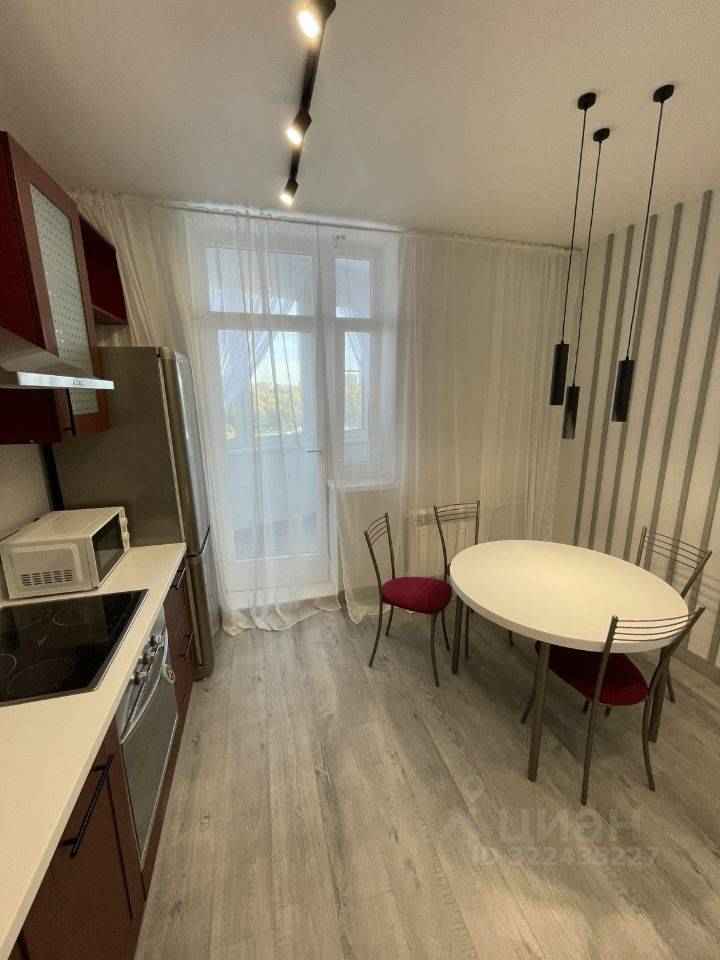 2-комнатная квартира, 83 м² — фотография 3