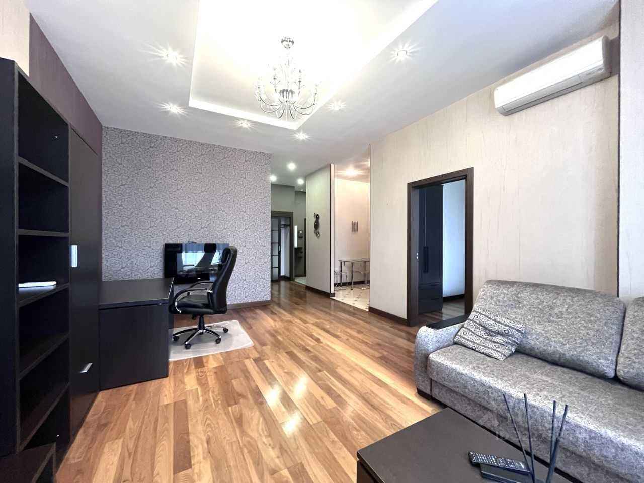 2-комнатная квартира, 70 м² — фотография 2