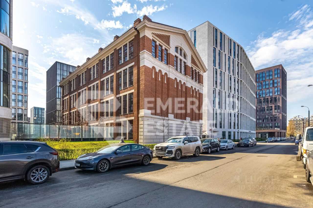 5-комнатная квартира, 290 м² — фотография 2