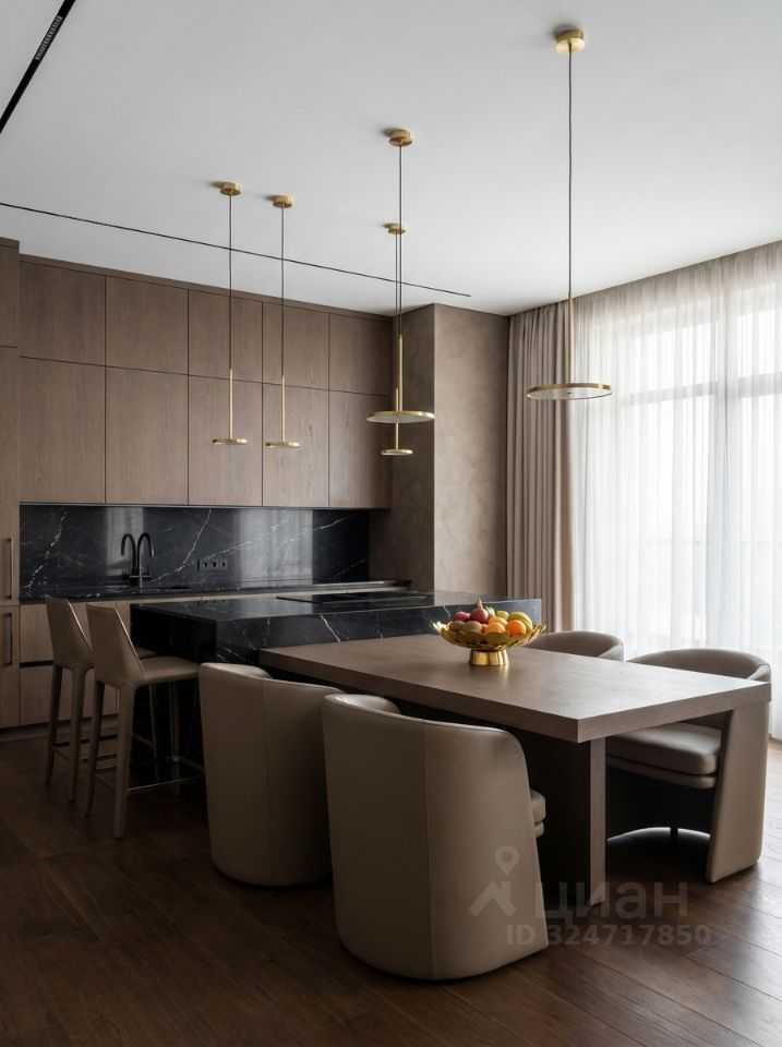 4-комнатная квартира, 134 м² — фотография 2