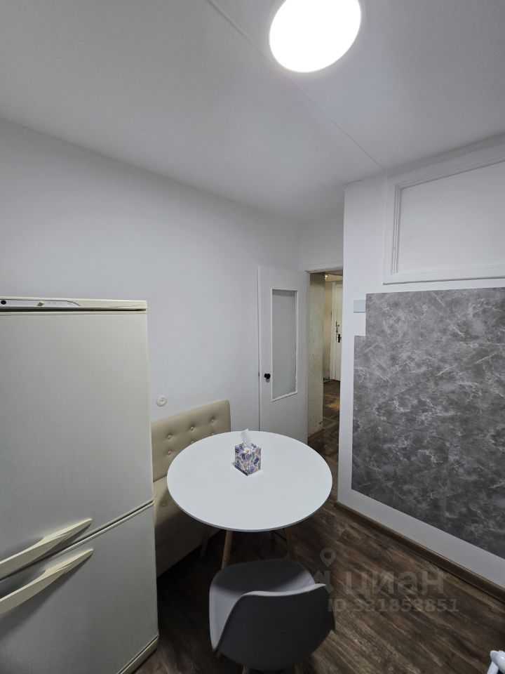 2-комнатная квартира, 37,3 м² — фотография 2