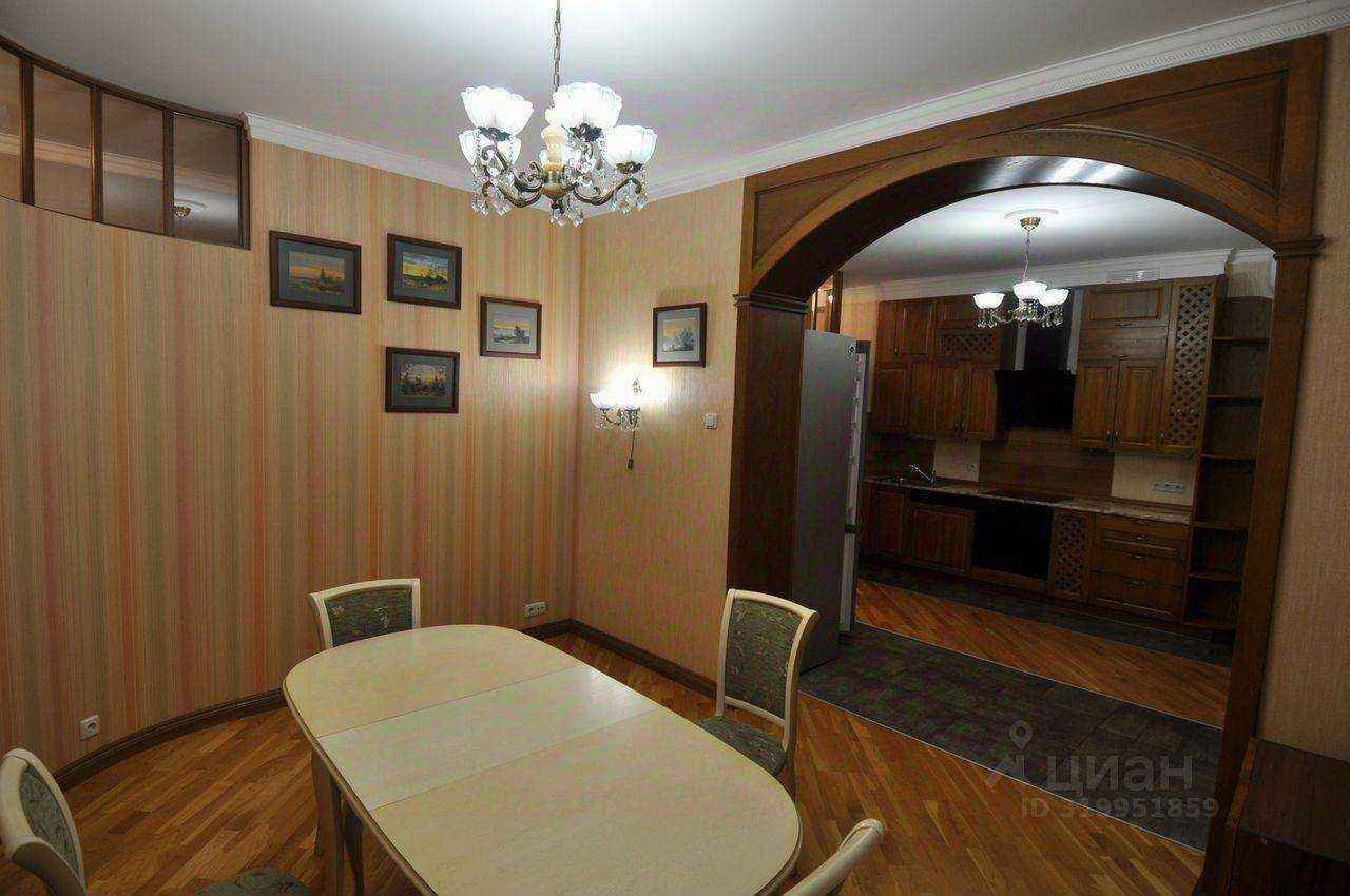 4-комнатная квартира, 118 м² — фотография 2