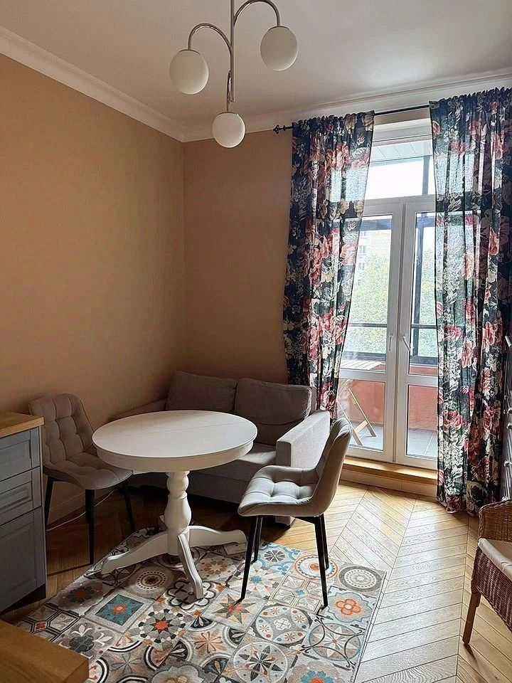 1-комнатная квартира, 47 м² — фотография 2