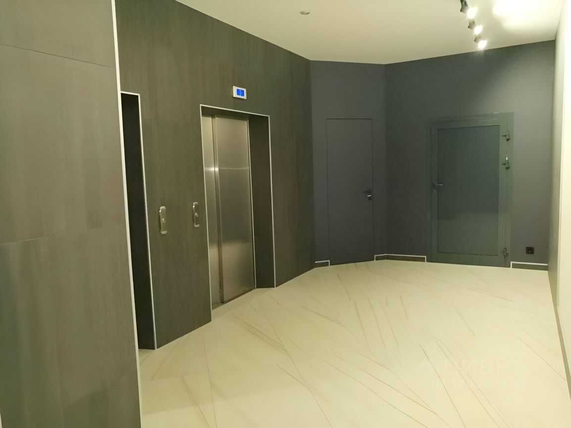 4-комнатная квартира, 127 м² — фотография 2