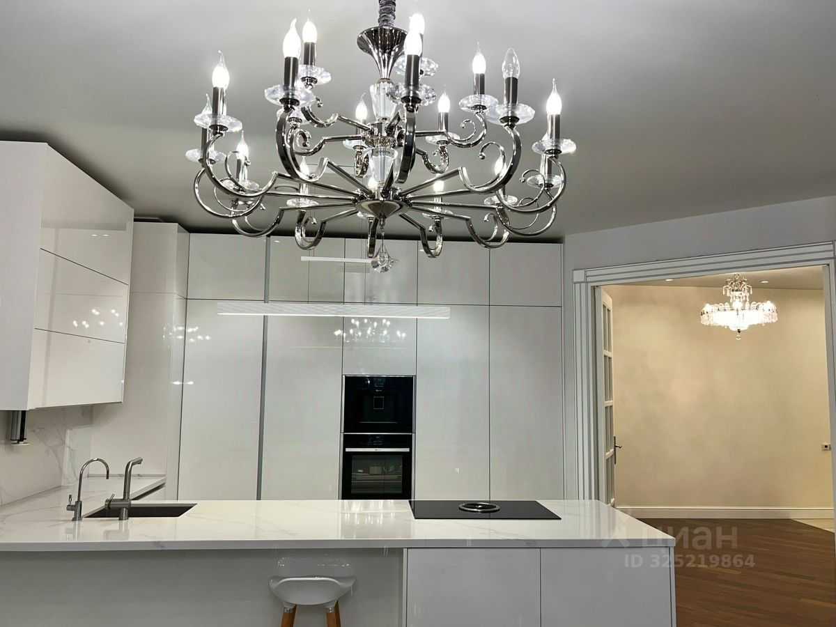 4-комнатная квартира, 130 м² — фотография 2