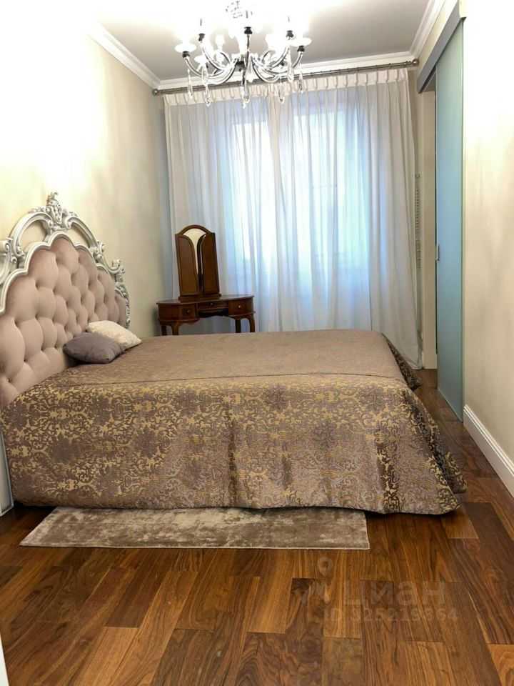 4-комнатная квартира, 130 м² — фотография 3