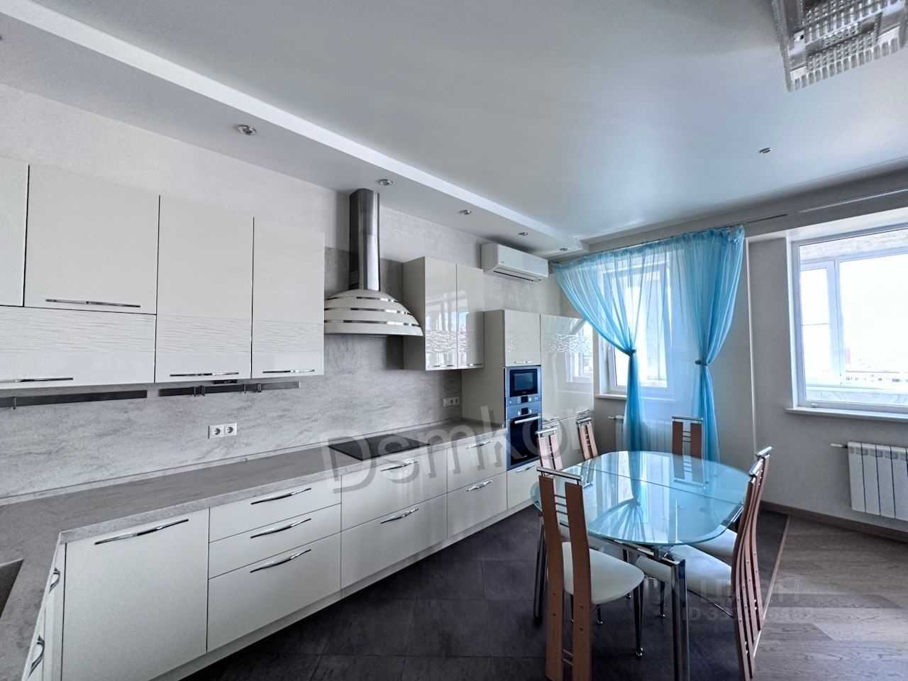 3-комнатная квартира, 130 м² — фотография 2