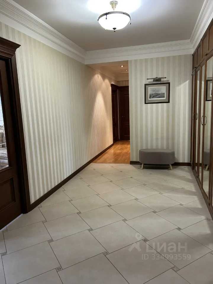 4-комнатная квартира, 109,7 м² — фотография 2