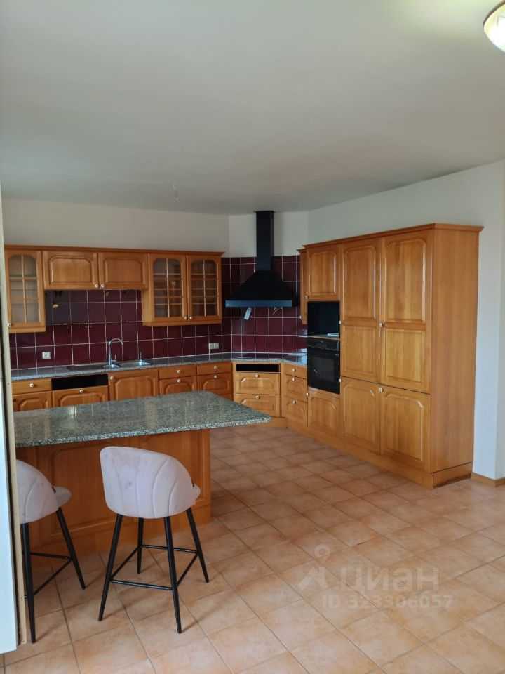 4-комнатная квартира, 210,1 м² — фотография 2