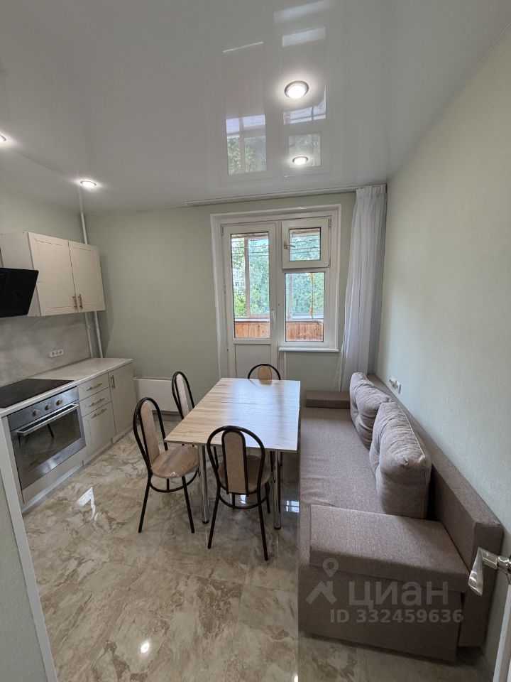 2-комнатная квартира, 58 м² — фотография 2