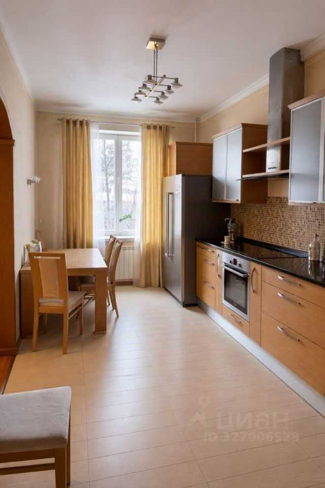 4-комнатная квартира, 141 м²