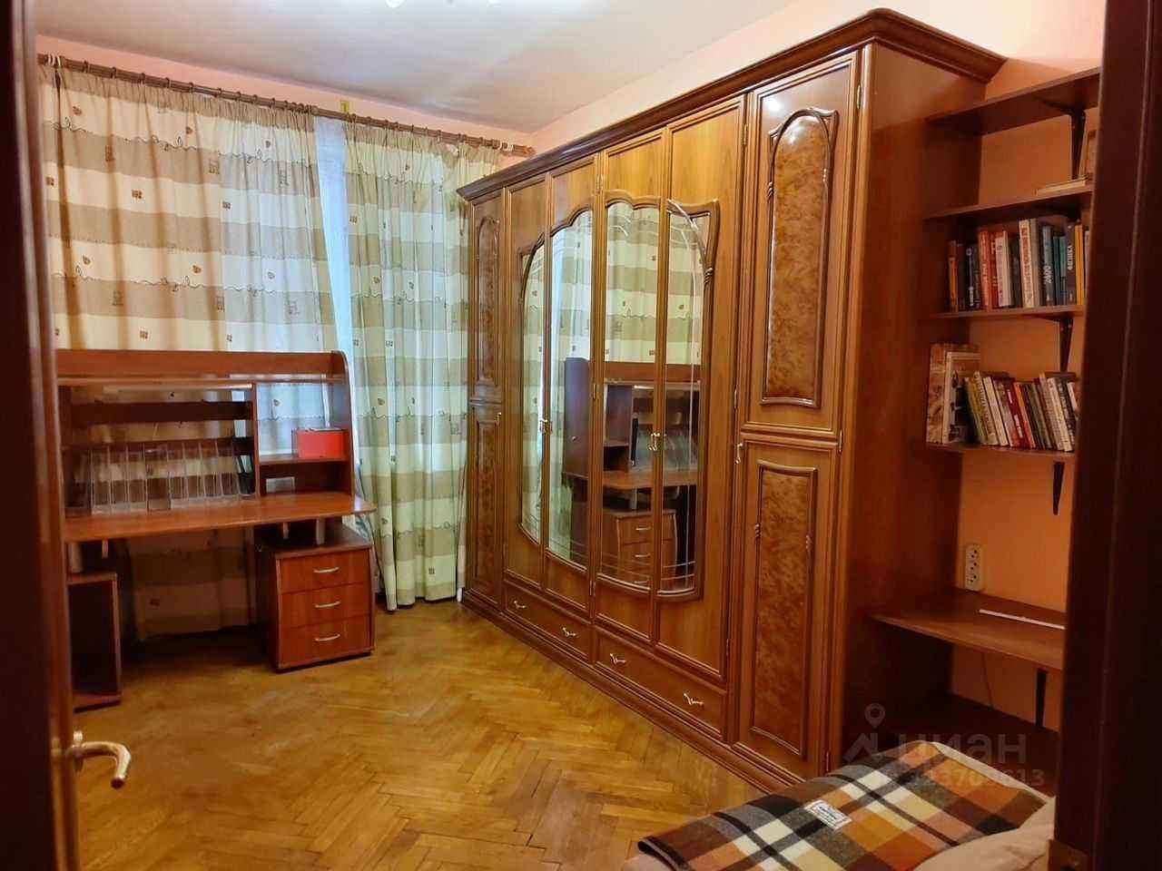 2-комнатная квартира, 56 м² — фотография 3