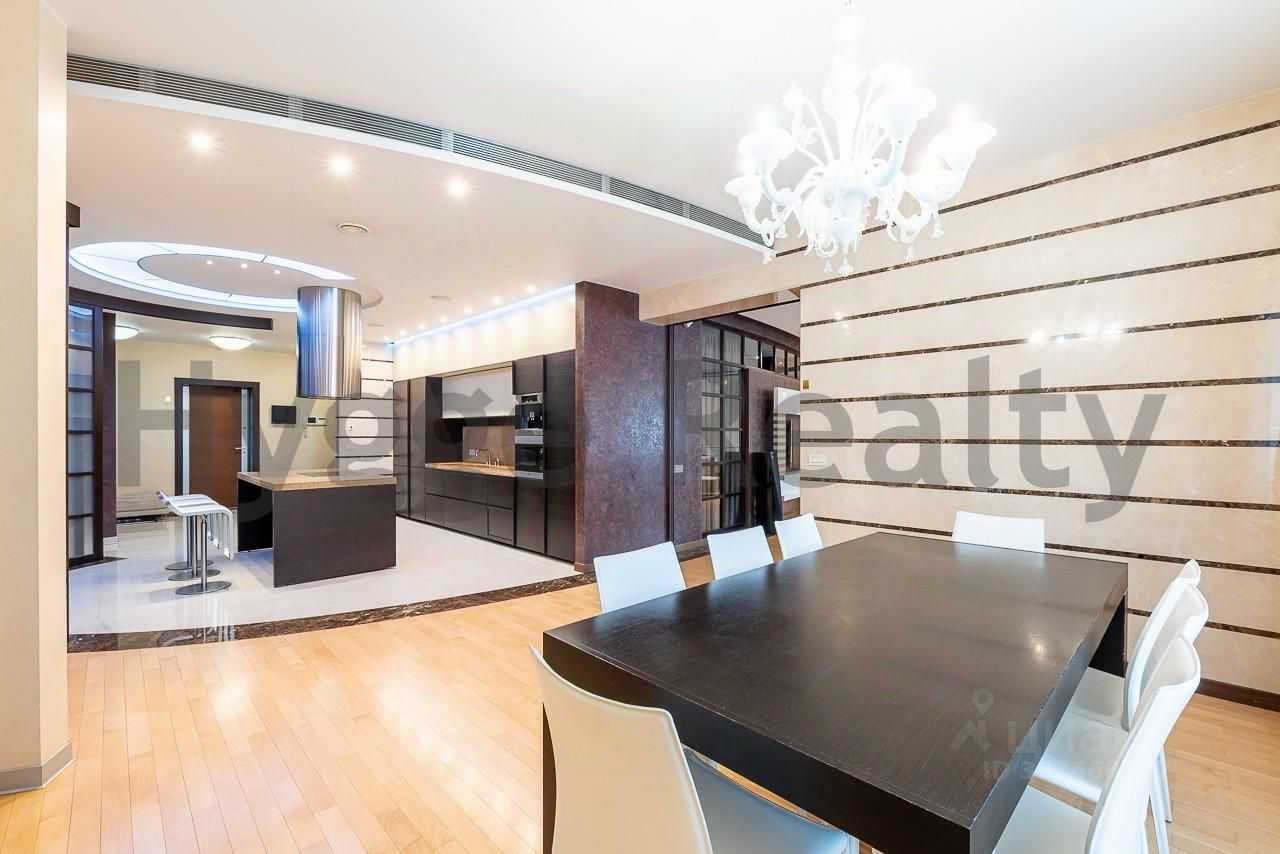 5-комнатная квартира, 300 м² — фотография 3