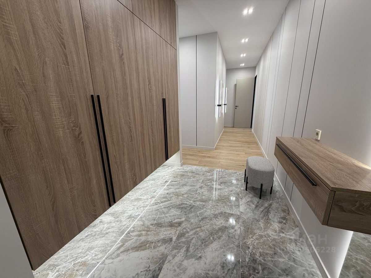 4-комнатная квартира, 110 м² — фотография 2