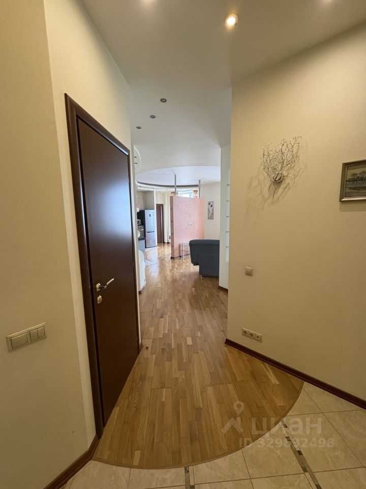2-комнатная квартира, 81 м² — фотография 3