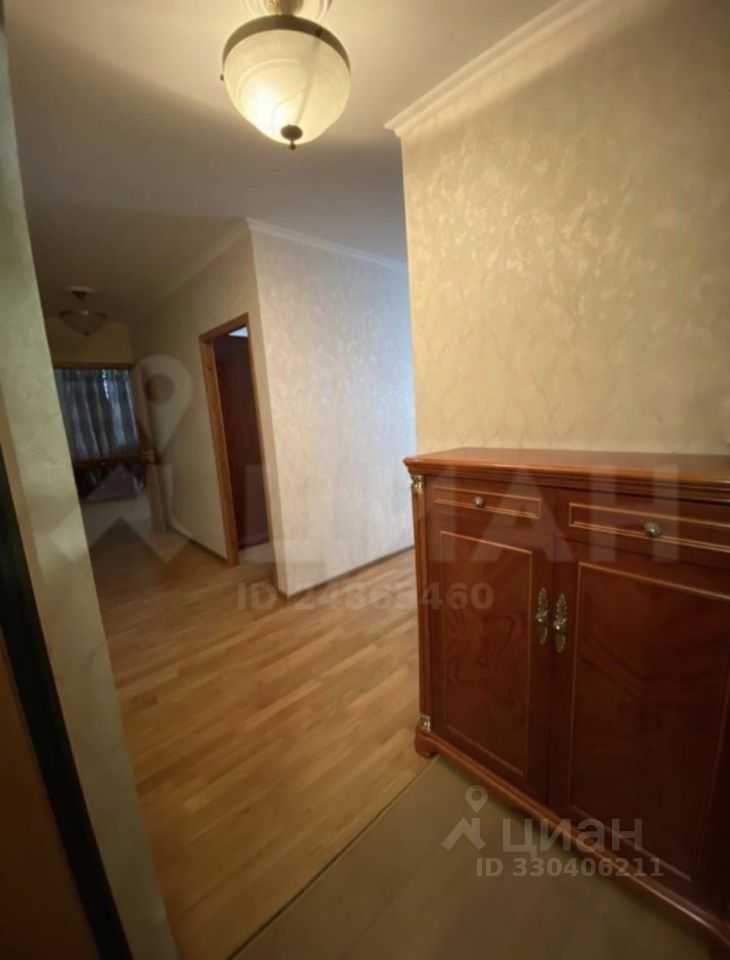 2-комнатная квартира, 56 м² — фотография 2