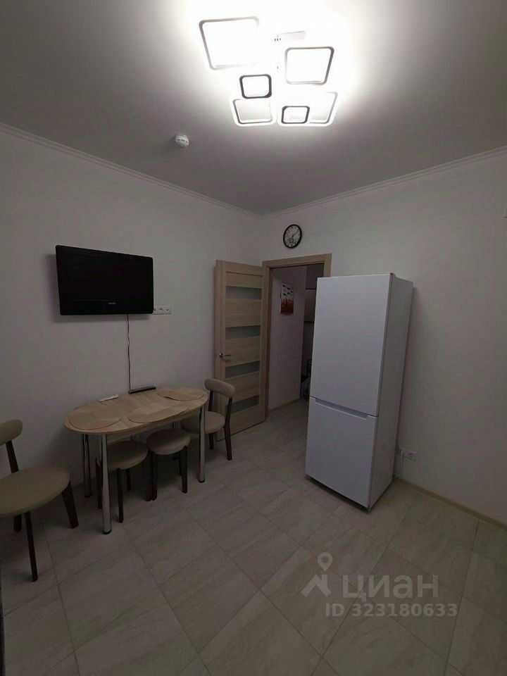 2-комнатная квартира, 60 м² — фотография 3